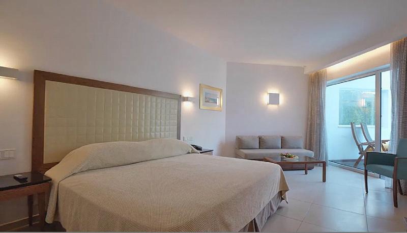 Sunrise Pearl Hotel & Spa image