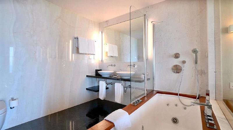 Sunrise Pearl Hotel & Spa image