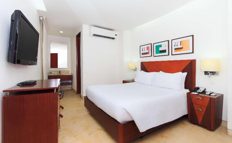 NH Cartagena Urban Royal image