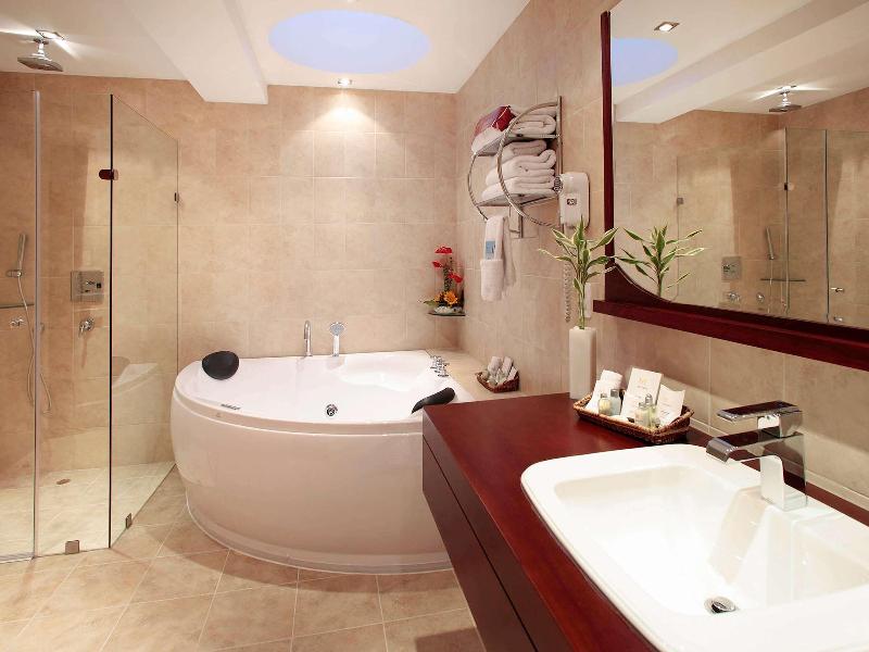 Mercure Alameda Quito image