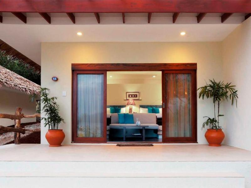 Bluewater Sumilon Island Resort image