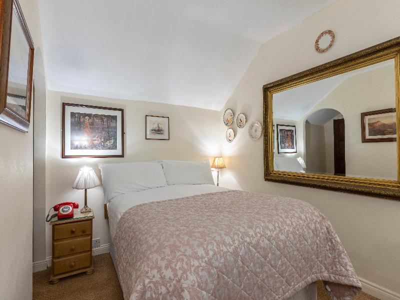 Abbeyglen Castle image