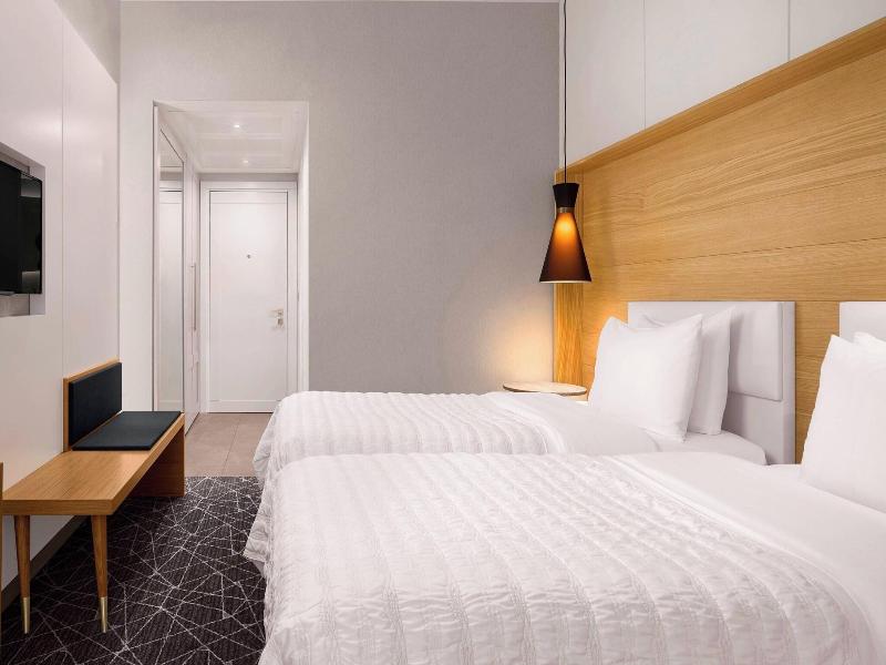 Le Meridien Visconti Rome image