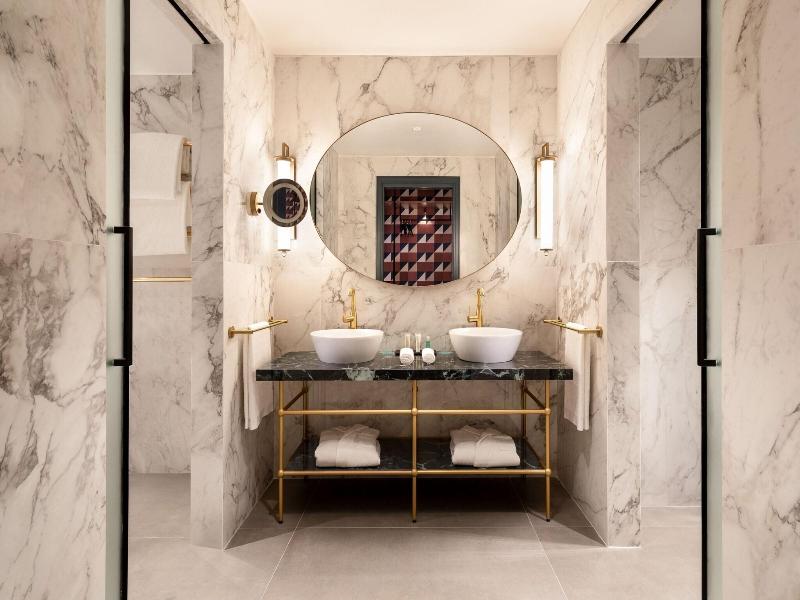Le Meridien Visconti Rome image
