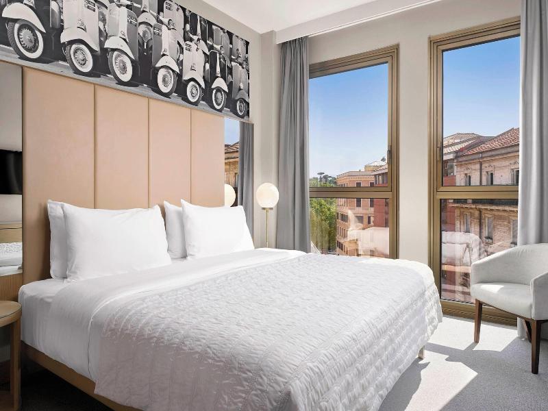 Le Meridien Visconti Rome image