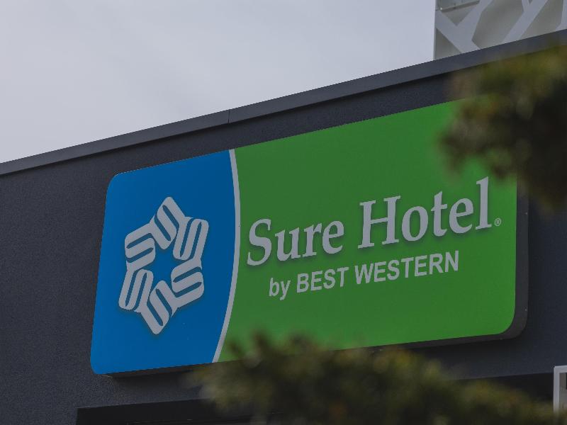 Sure Hotel by Best Western Nantes Saint-Herblain image