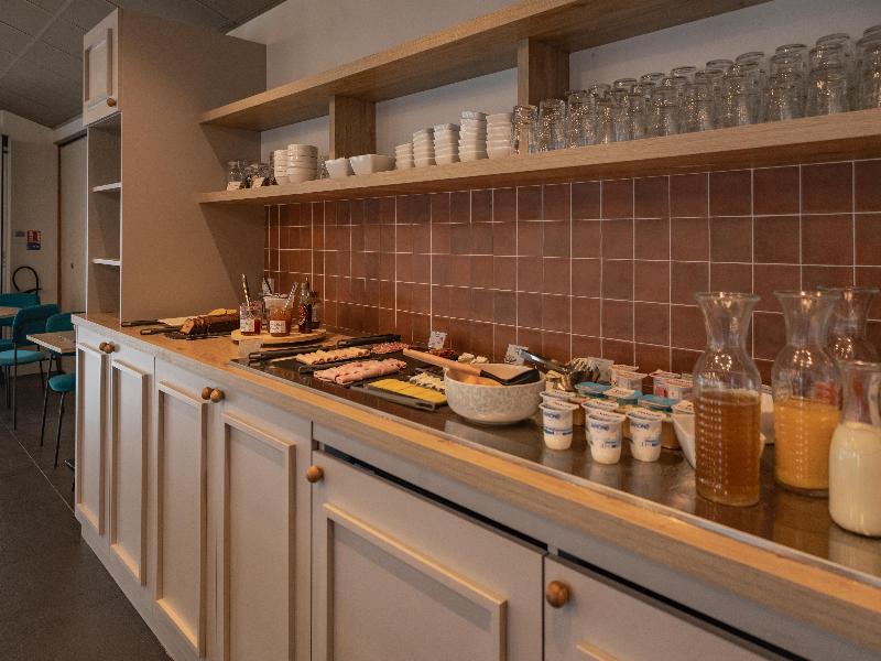 Sure Hotel by Best Western Nantes Saint-Herblain image