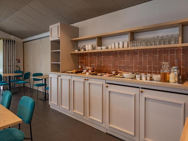 Sure Hotel by Best Western Nantes Saint-Herblain image