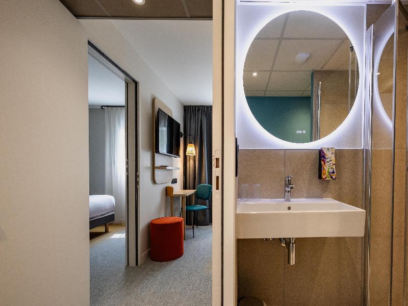 Sure Hotel by Best Western Nantes Saint-Herblain image