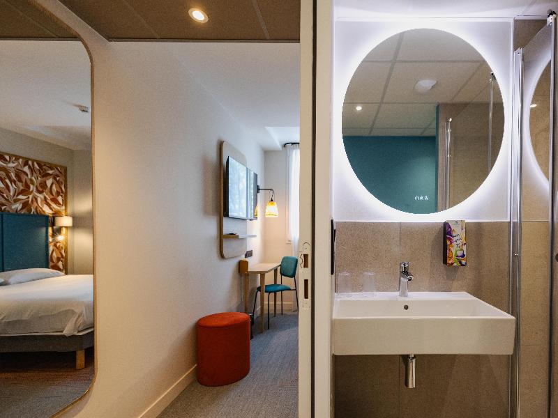 Sure Hotel by Best Western Nantes Saint-Herblain image