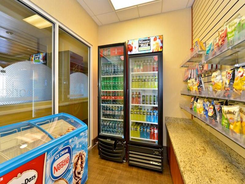 在meiguo.com看到的Comfort Inn & Suites Convention Center的介绍图片