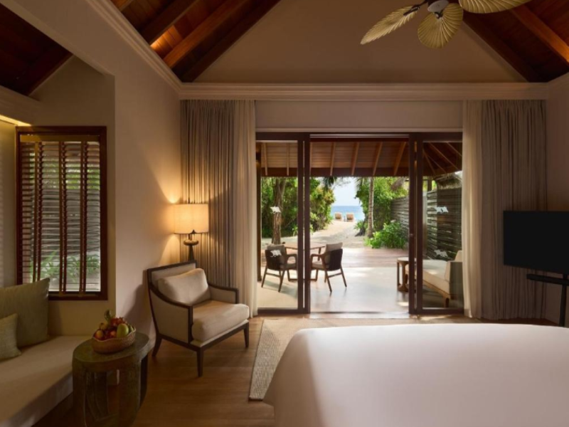 Dusit Thani Maldives image