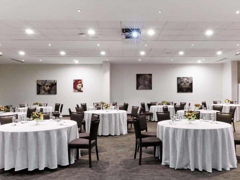 Pullman Lima San Isidro image