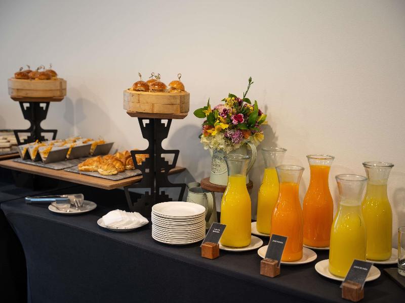Pullman Lima San Isidro image