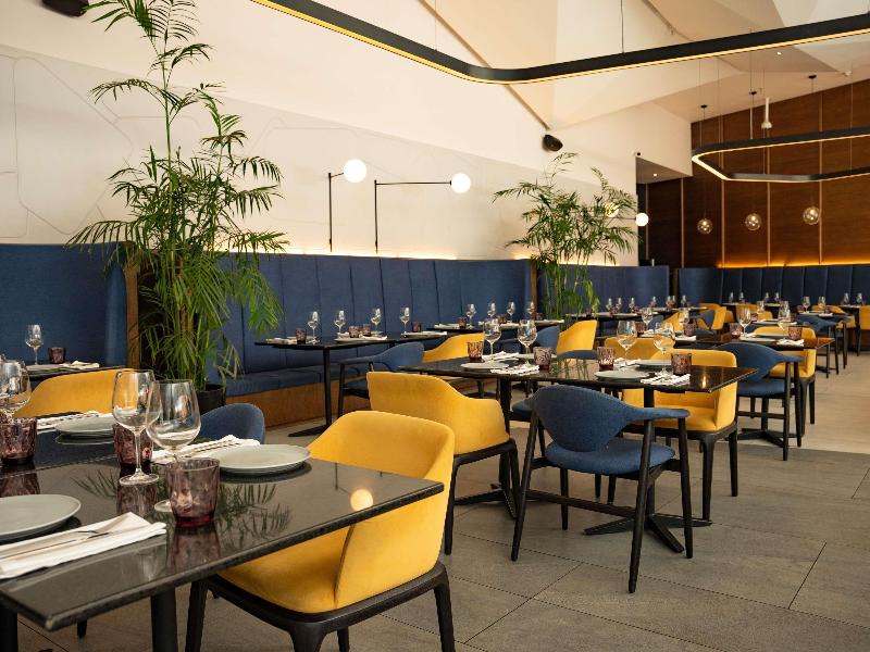 Pullman Lima San Isidro image
