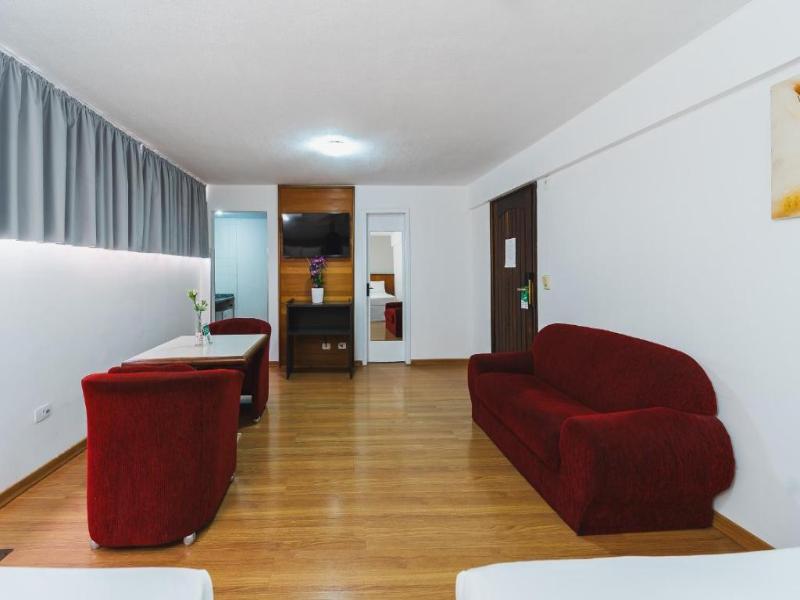 Nacional Inn Curitiba Estacao image