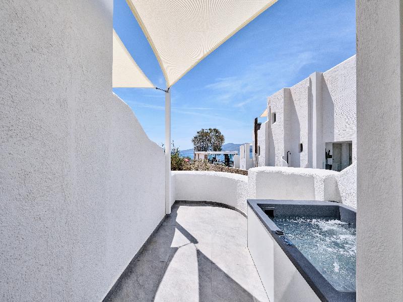 Liana Beach Hotel & Spa image