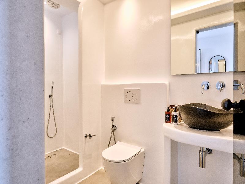Liana Beach Hotel & Spa image