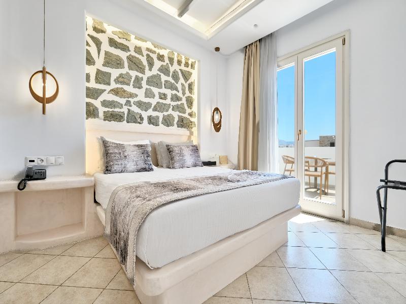 Liana Beach Hotel & Spa image