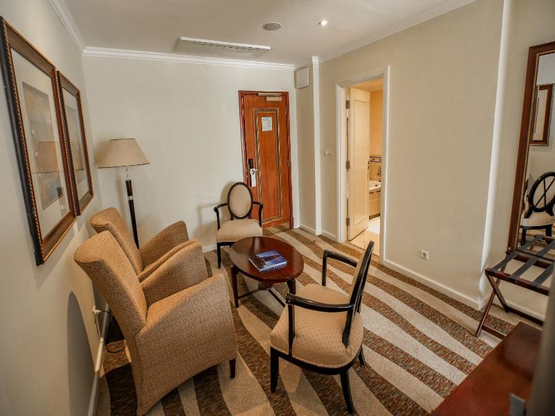 Kigali Serena Hotel image
