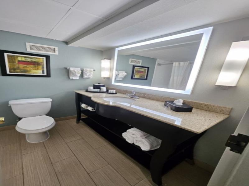 Wingate By Wyndham Greensboro/Coliseum image