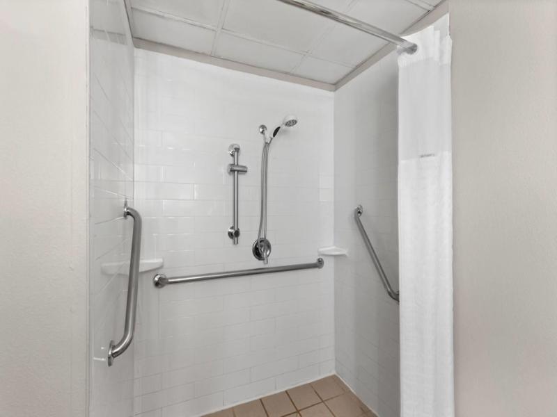 Wingate By Wyndham Greensboro/Coliseum image