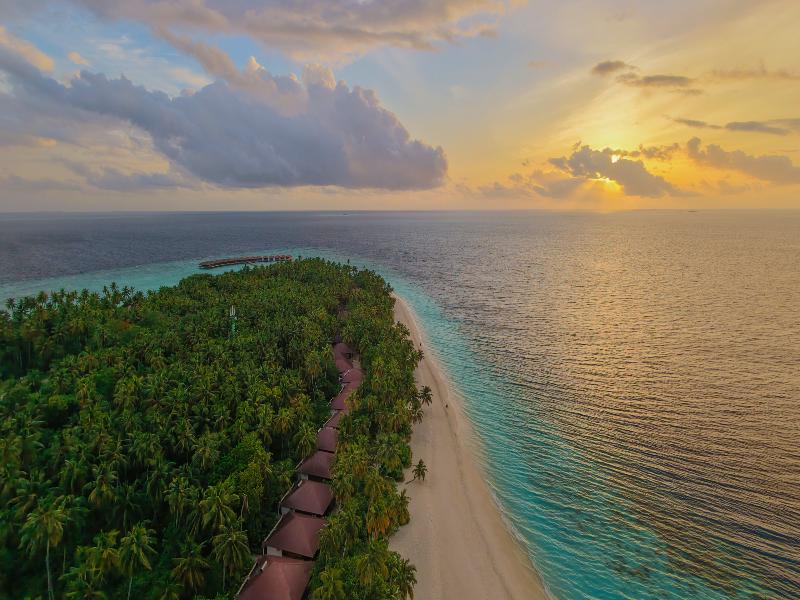 Filitheyo Island Resort 2