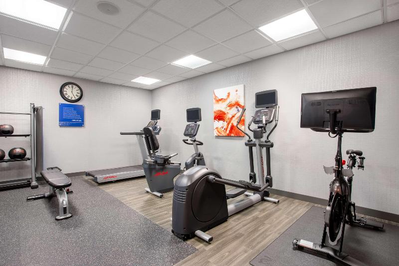 Hampton Inn & Suites Muncie image