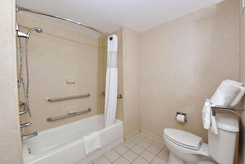 Hampton Inn Selma image