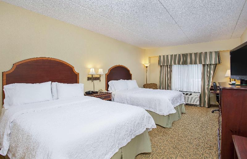Hampton Inn Pikeville image