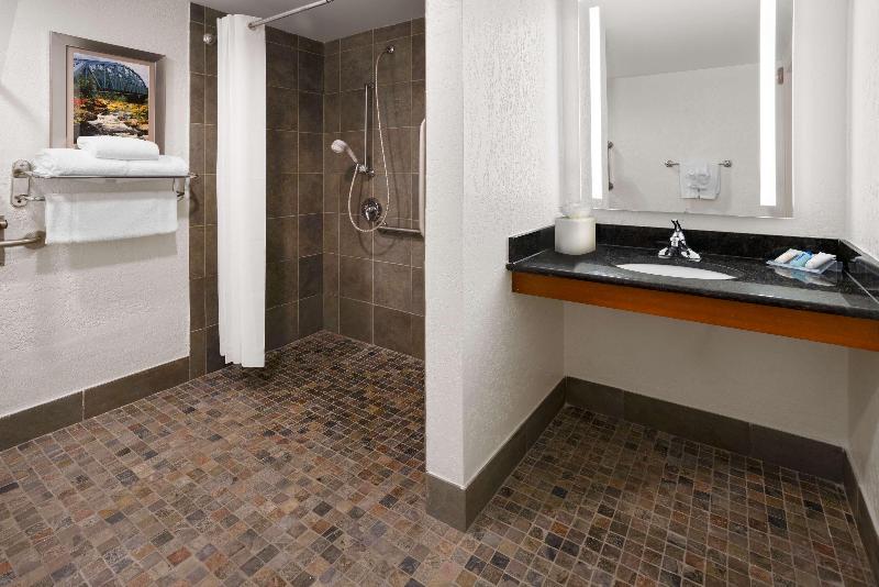 Hilton Garden Inn Milford image