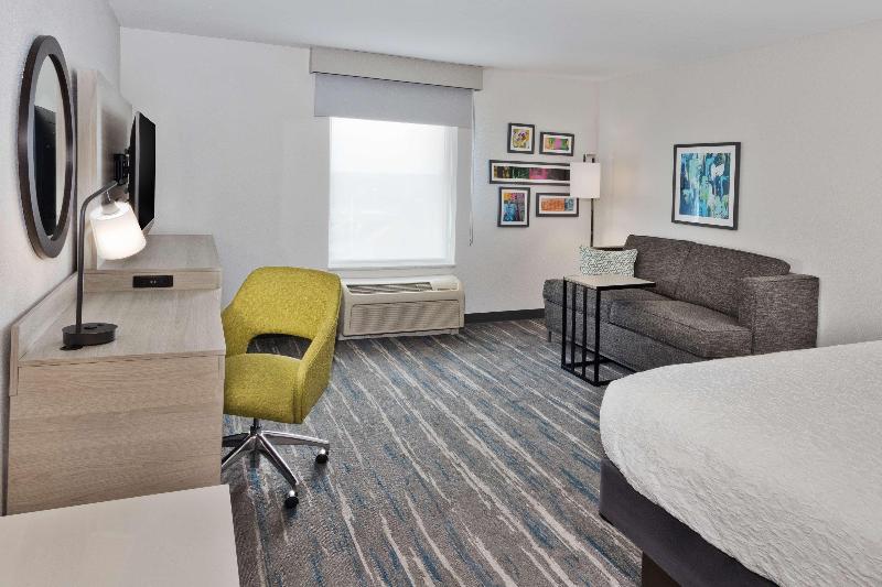 Hampton Inn & Suites Phenix City - Columbus Area image