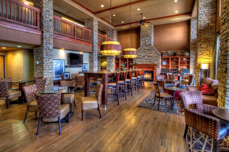 Hampton Inn & Suites Petoskey image