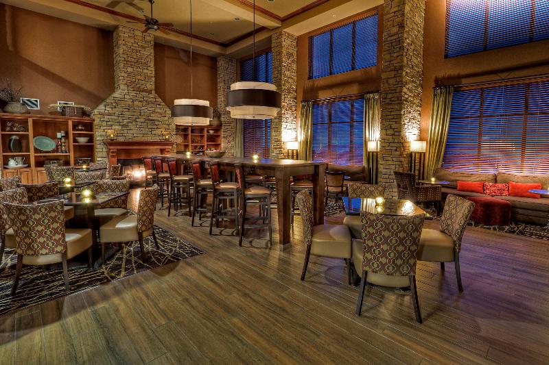 Hampton Inn & Suites Petoskey image