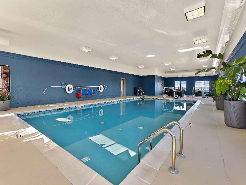 Hampton Inn & Suites Petoskey image