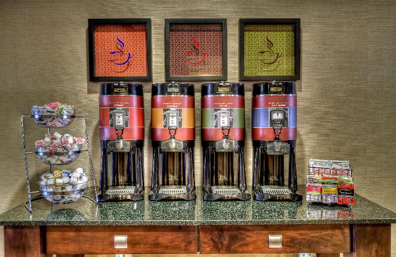 Hampton Inn & Suites Petoskey image