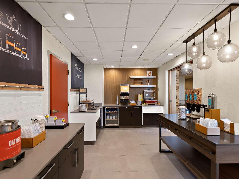 Hampton Inn & Suites Petoskey image