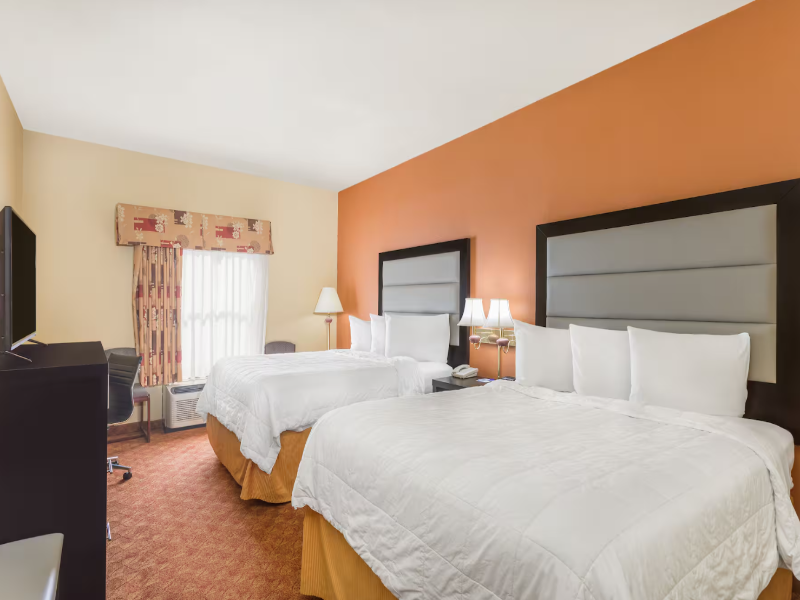 Baymont By Wyndham Fayetteville image