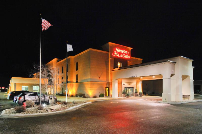 Hampton Inn & Suites Alexandria image