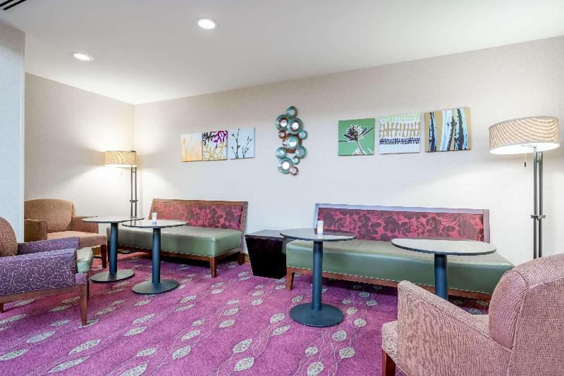 Hampton Inn Frostburg image