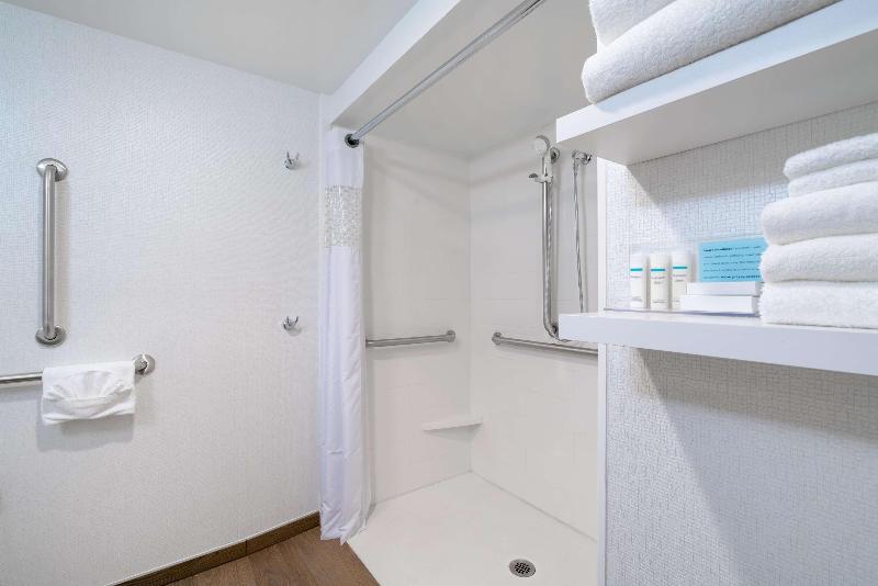 Hampton Inn Frostburg image