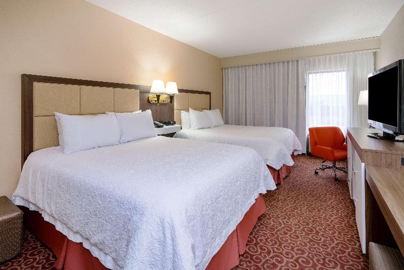 Hampton Inn Frostburg image