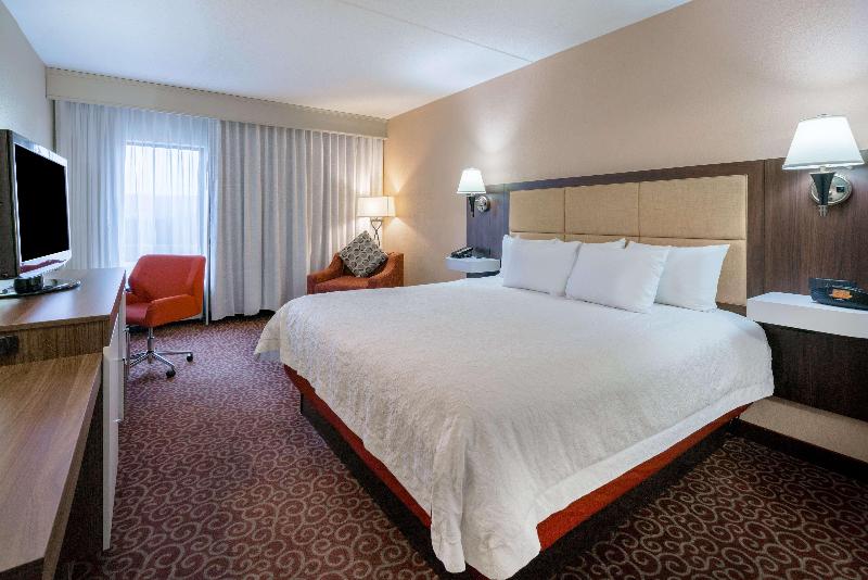 Hampton Inn Frostburg image