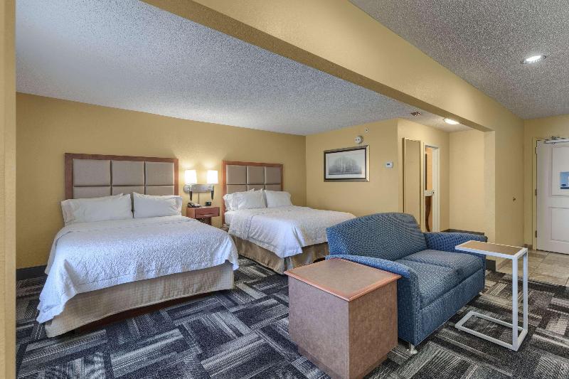 Hampton Inn Owensboro South image