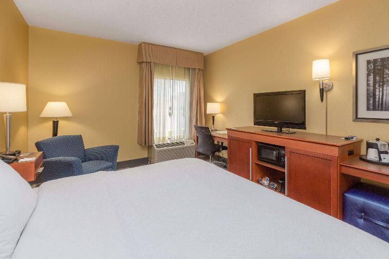 Hampton Inn Owensboro South image