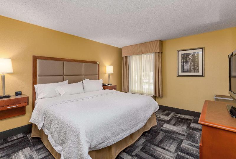 Hampton Inn Owensboro South image