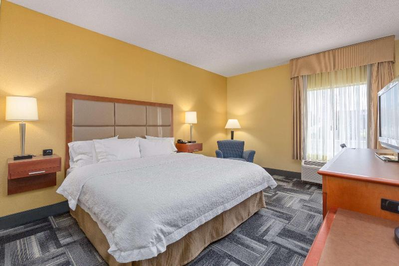 Hampton Inn Owensboro South image