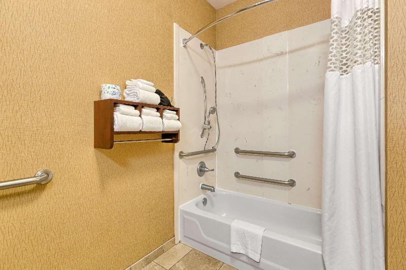 Hampton Inn Owensboro South image