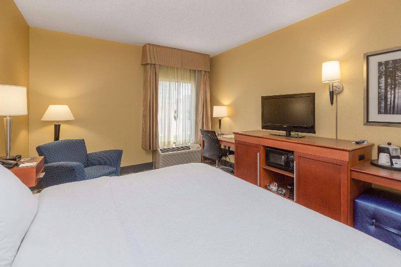 Hampton Inn Owensboro South image
