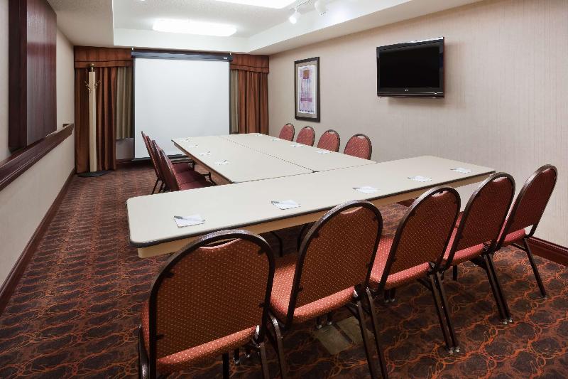 Hampton Inn Fairmont image